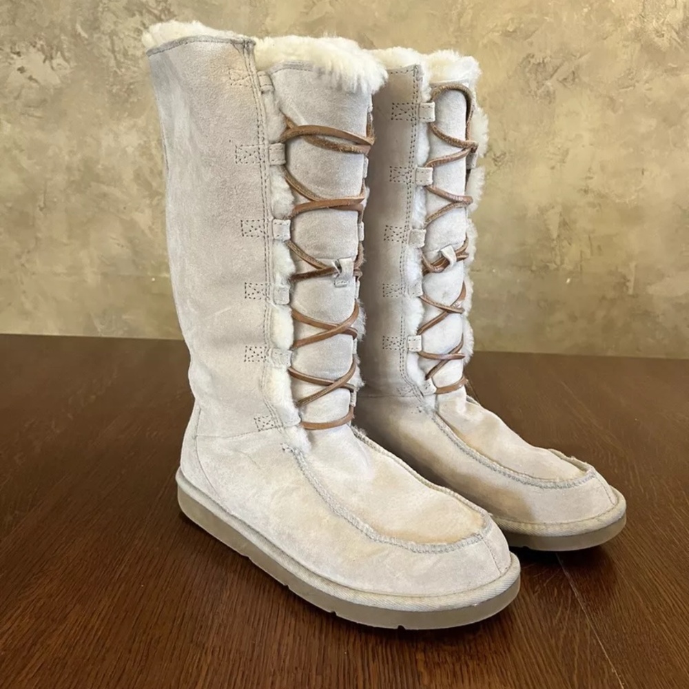 UGG Uptown II Tall Lace Up Suede Boots Size 8
